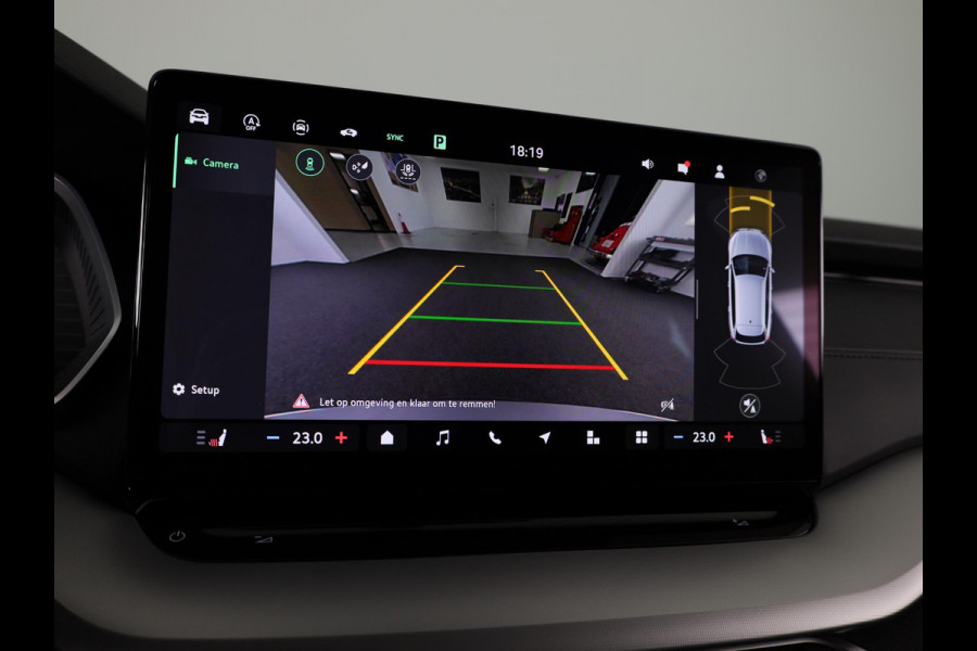 Škoda Octavia Combi Business Edition Plus 1.5 TSI MHEV 115pk DSG-7 | Trekhaak | Stoel- & Stuurverwarming | 13 inch Display | Adaptive Cruise Control |