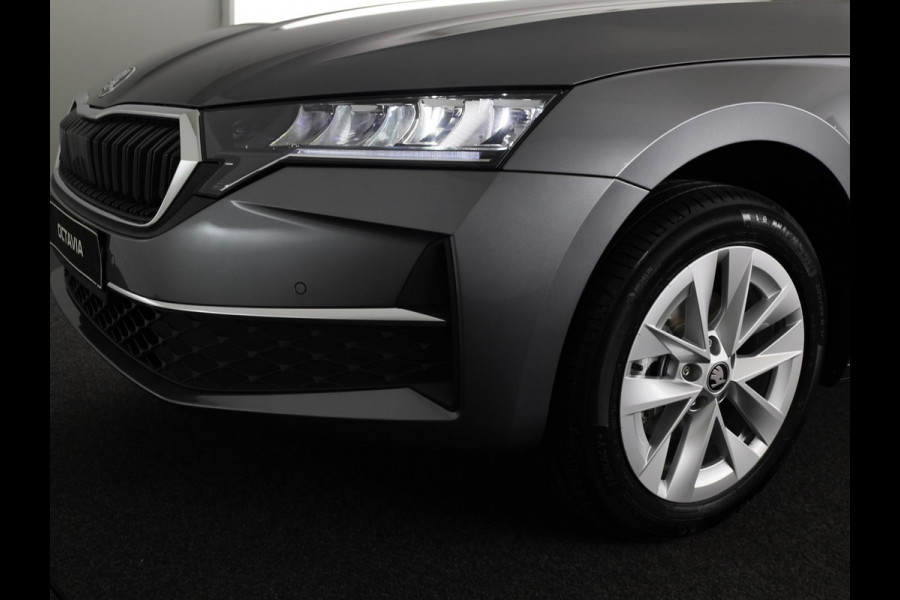 Škoda Octavia Combi Business Edition Plus 1.5 TSI MHEV 115pk DSG-7 | Trekhaak | Stoel- & Stuurverwarming | 13 inch Display | Adaptive Cruise Control |
