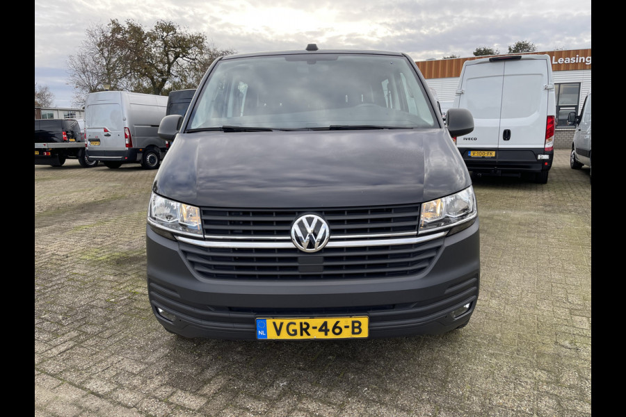 Volkswagen Transporter 2.0 TDI 150pk L2H1 30 DC 5 persoons Comfortline / vaste prijs rijklaar € 27.950 ex btw / / lease vanaf € / zwart metallic / nieuwe 20 inch velgen + banden / euro 6