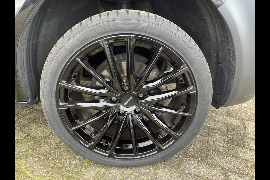 Volkswagen Transporter 2.0 TDI 150pk L2H1 30 DC 5 persoons Comfortline / vaste prijs rijklaar € 27.950 ex btw / / lease vanaf € / zwart metallic / nieuwe 20 inch velgen + banden / euro 6