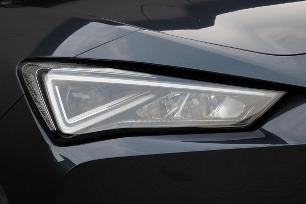 CUPRA Leon 1.4 e-Hybrid Performance VZ 245 | PANORAMADAK | ELEKTRISCH VERSTELBARE BESTUUDERSSTOEL | ACC | STUURWIELVERWARMING