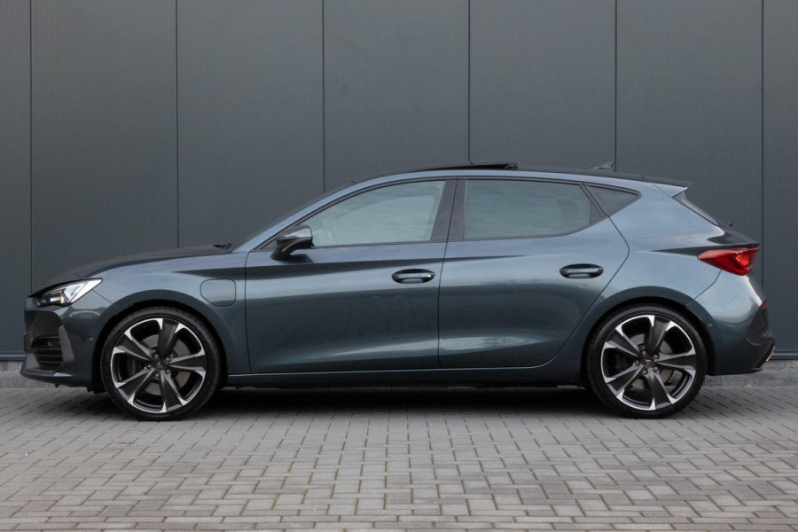 CUPRA Leon 1.4 e-Hybrid Performance VZ 245 | PANORAMADAK | ELEKTRISCH VERSTELBARE BESTUUDERSSTOEL | ACC | STUURWIELVERWARMING