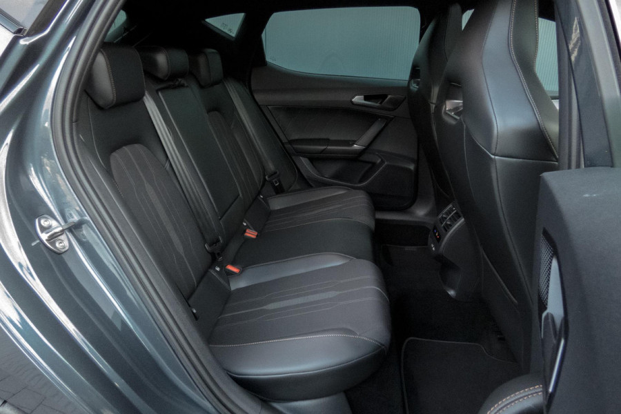 CUPRA Leon 1.4 e-Hybrid Performance VZ 245 | PANORAMADAK | ELEKTRISCH VERSTELBARE BESTUUDERSSTOEL | ACC | STUURWIELVERWARMING