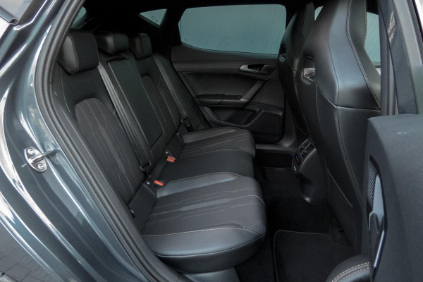 CUPRA Leon 1.4 e-Hybrid Performance VZ 245 | PANORAMADAK | ELEKTRISCH VERSTELBARE BESTUUDERSSTOEL | ACC | STUURWIELVERWARMING