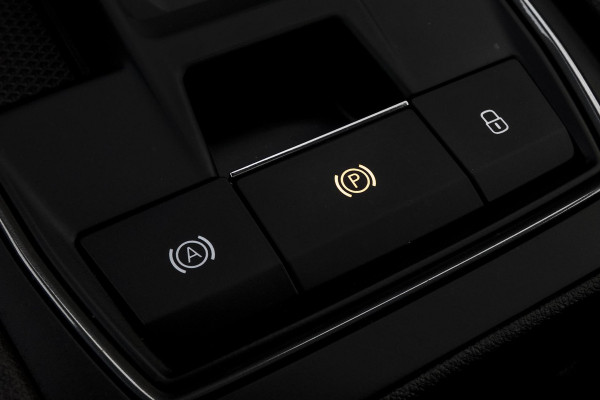 CUPRA Leon 1.4 e-Hybrid Performance VZ 245 | PANORAMADAK | ELEKTRISCH VERSTELBARE BESTUUDERSSTOEL | ACC | STUURWIELVERWARMING