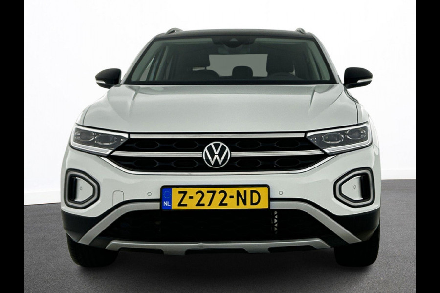 Volkswagen T-Roc 1.5 TSI 150pk DSG Style | two tone | Navigatie | Apple Carplay/Android Auto | Parkeersensoren | Camera | Adaptive Cruise Control | Blind Spot Assist | Park Assist | Stoel- en stuurverwarming | Elektrische achterklep | LED-koplampen