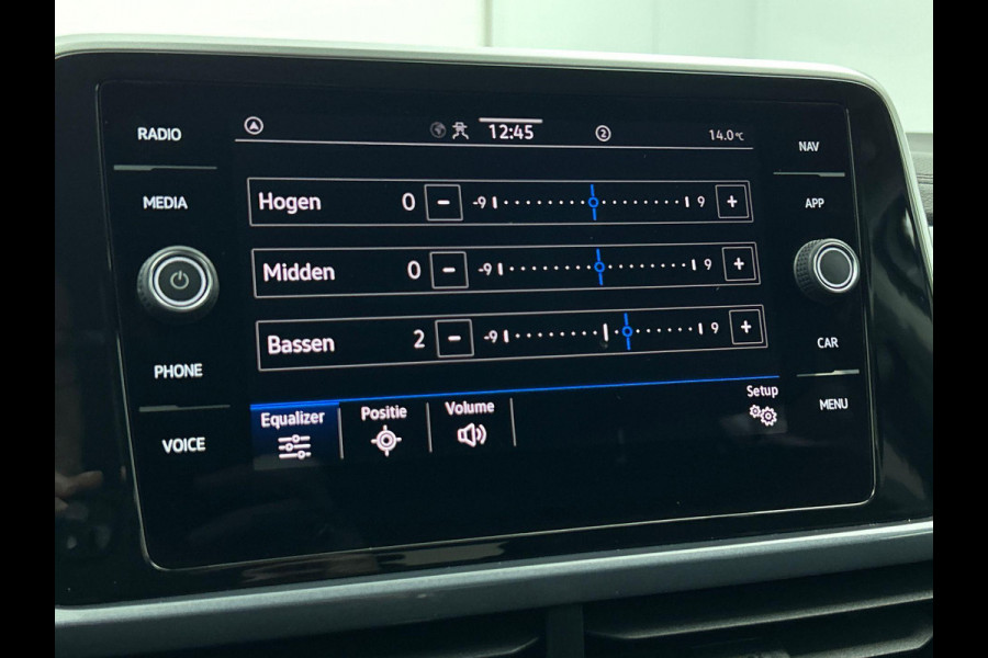 Volkswagen T-Roc 1.5 TSI 150pk DSG Style | two tone | Navigatie | Apple Carplay/Android Auto | Parkeersensoren | Camera | Adaptive Cruise Control | Blind Spot Assist | Park Assist | Stoel- en stuurverwarming | Elektrische achterklep | LED-koplampen