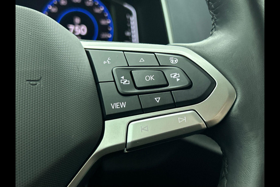 Volkswagen T-Roc 1.5 TSI 150pk DSG Style | two tone | Navigatie | Apple Carplay/Android Auto | Parkeersensoren | Camera | Adaptive Cruise Control | Blind Spot Assist | Park Assist | Stoel- en stuurverwarming | Elektrische achterklep | LED-koplampen