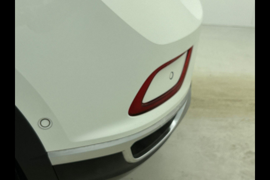 Volkswagen T-Roc 1.5 TSI 150pk DSG Style | two tone | Navigatie | Apple Carplay/Android Auto | Parkeersensoren | Camera | Adaptive Cruise Control | Blind Spot Assist | Park Assist | Stoel- en stuurverwarming | Elektrische achterklep | LED-koplampen