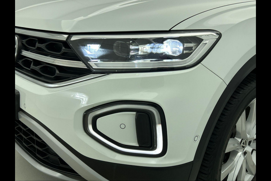 Volkswagen T-Roc 1.5 TSI 150pk DSG Style | two tone | Navigatie | Apple Carplay/Android Auto | Parkeersensoren | Camera | Adaptive Cruise Control | Blind Spot Assist | Park Assist | Stoel- en stuurverwarming | Elektrische achterklep | LED-koplampen