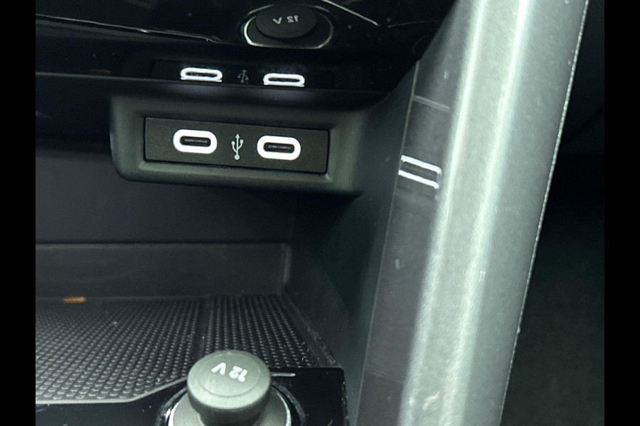 Volkswagen T-Roc 1.5 TSI 150pk DSG Style | two tone | Navigatie | Apple Carplay/Android Auto | Parkeersensoren | Camera | Adaptive Cruise Control | Blind Spot Assist | Park Assist | Stoel- en stuurverwarming | Elektrische achterklep | LED-koplampen