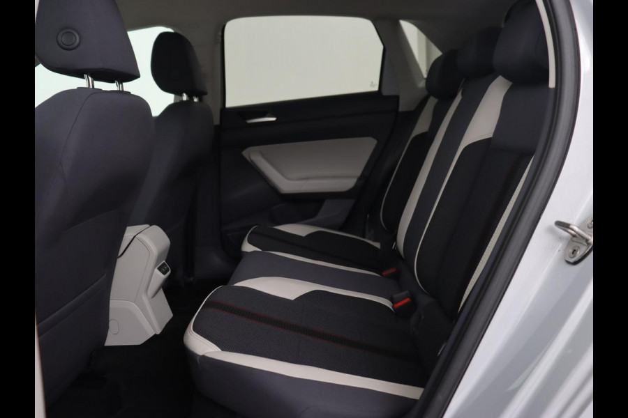 Volkswagen Polo 1.0 TSI Beats | Origineel NL | Virtual Cockpit | Carplay | Parkeerhulp | Adaptive cruise | Navigatie | Climate control | Beats Audio | Getint glas