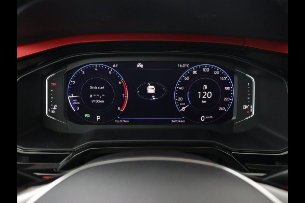 Volkswagen Polo 1.0 TSI Beats | Origineel NL | Virtual Cockpit | Carplay | Parkeerhulp | Adaptive cruise | Navigatie | Climate control | Beats Audio | Getint glas