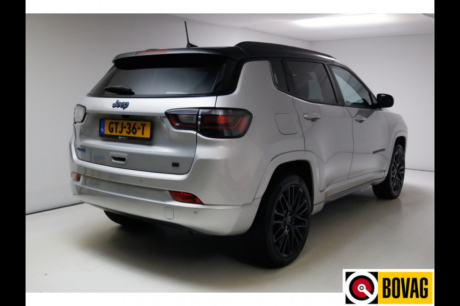 Jeep Compass 4xe 240 Plug-in Hybrid Electric S | Leer | 19 Inch All-season | Stoel- Stuurverwarming Navigatie, Adaptive Cruise, Elektrische achterklep, Camera