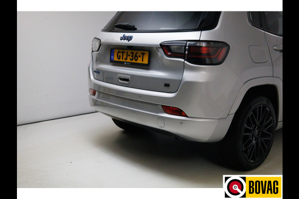 Jeep Compass 4xe 240 Plug-in Hybrid Electric S | Leer | 19 Inch All-season | Stoel- Stuurverwarming Navigatie, Adaptive Cruise, Elektrische achterklep, Camera