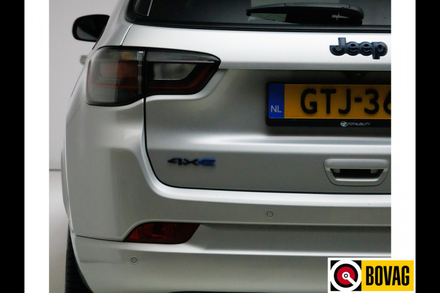 Jeep Compass 4xe 240 Plug-in Hybrid Electric S | Leer | 19 Inch All-season | Stoel- Stuurverwarming Navigatie, Adaptive Cruise, Elektrische achterklep, Camera