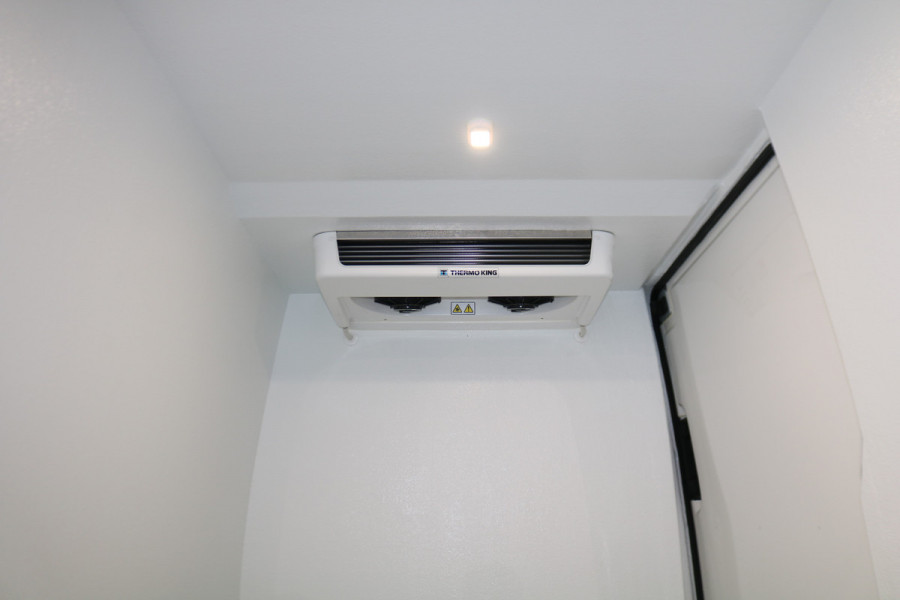 Volkswagen Crafter 2.0 TDI 140pk L3 H3 Automaat Koelwagen Vrieswagen -20 Dag en Nacht