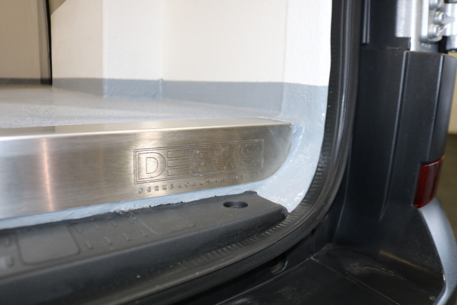 Volkswagen Crafter 2.0 TDI 140pk L3 H3 Automaat Koelwagen Vrieswagen -20 Dag en Nacht