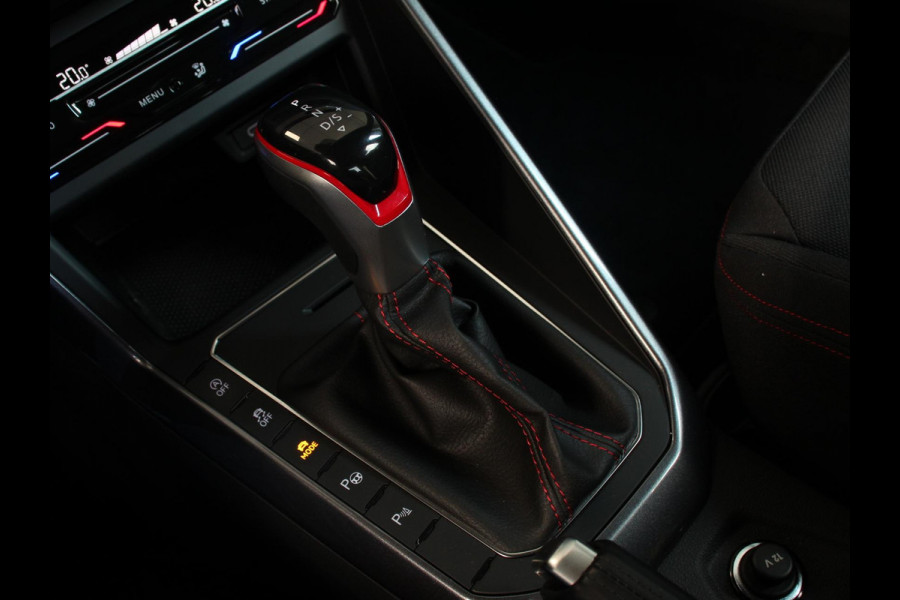 Volkswagen Polo 2.0 TSI GTI Automaat | Apple Carplay / Android Auto | Parkersensoren V+A | Park Assist | Dodehoek Assistent | Adaptive Cruise Control | Verwarmde Voorstoelen | DAB+