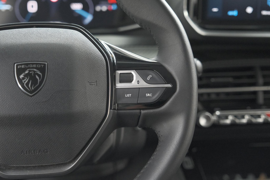 Peugeot 208 PureTech 100 Allure | Parkeersensoren | Navigatie | Apple Carplay