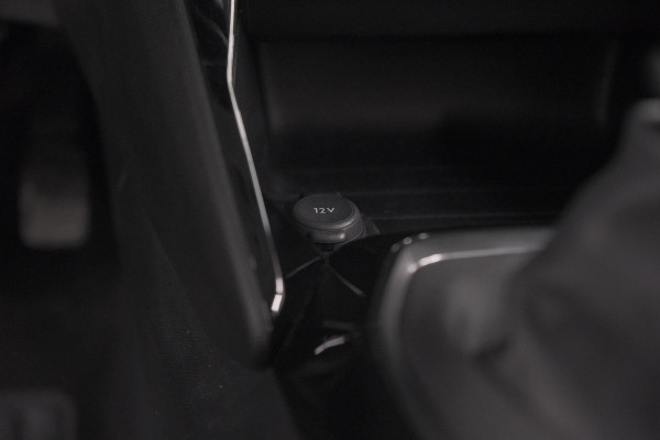 Peugeot 208 PureTech 100 Allure | Parkeersensoren | Navigatie | Apple Carplay