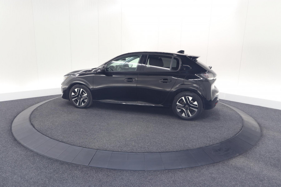 Peugeot 208 PureTech 100 Allure | Parkeersensoren | Navigatie | Apple Carplay