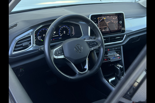 Volkswagen T-Roc 1.5 TSI Style | Trekhaak | ACC | IQ Light | CarPlay | DAB+ | ErgoActive