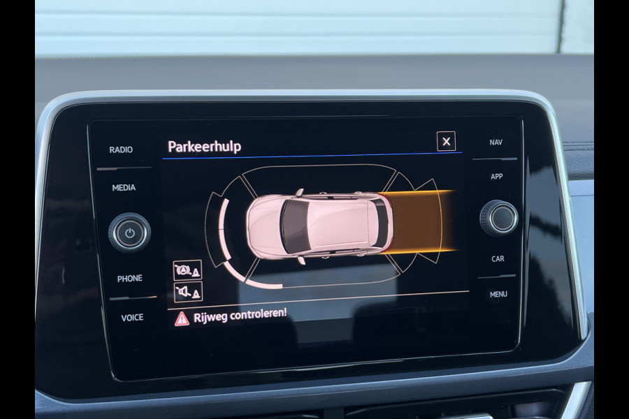 Volkswagen T-Roc 1.5 TSI Style | Trekhaak | ACC | IQ Light | CarPlay | DAB+ | ErgoActive