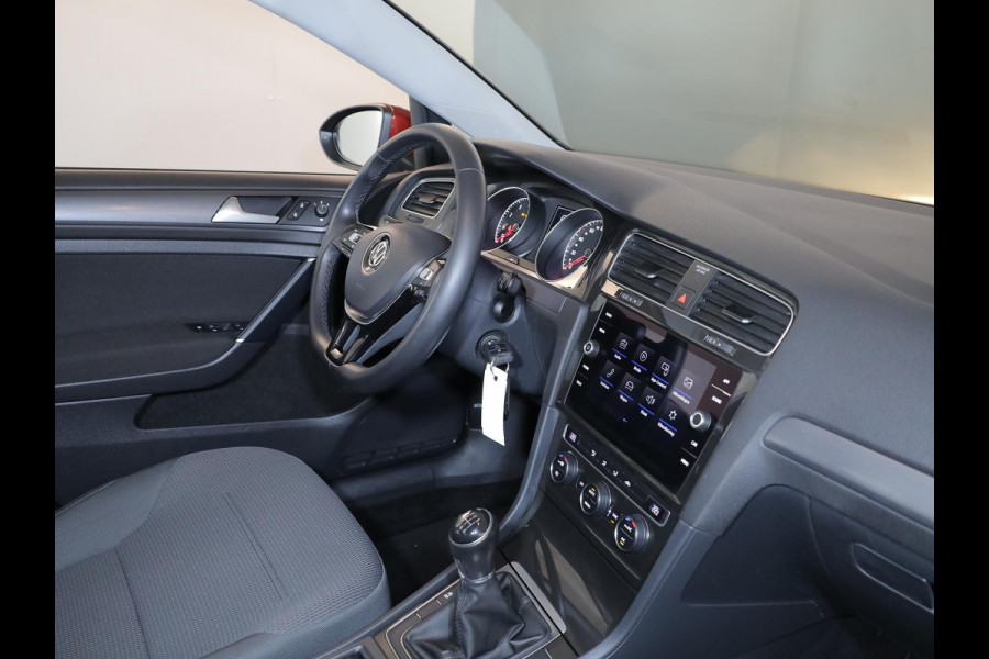 Volkswagen Golf 1.0 TSI Comfortline 116 pk | Navigatie via App | Parkeersensoren | Adaptieve cruise control | Autom. airco | App connect |