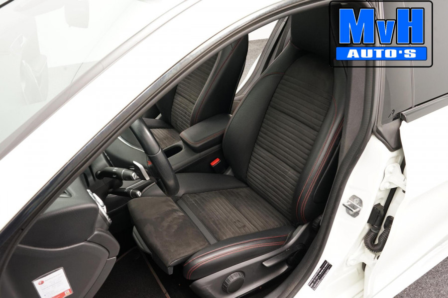 Mercedes-Benz CLA-Klasse Shooting Brake 180 AMG|PANO|LED|TREKHAAK