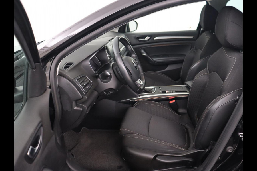 Renault Mégane 1.3 TCe Limited | Automaat | Camera | Carplay | Navigatie | Keyless | Climate control | Bluetooth | 17'' | Cruise control