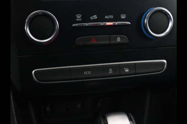 Renault Mégane 1.3 TCe Limited | Automaat | Camera | Carplay | Navigatie | Keyless | Climate control | Bluetooth | 17'' | Cruise control