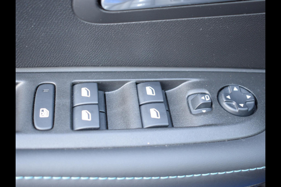 Peugeot 208 1.2 PureTech Allure 100 PK | AUTOMAAT | PANORAMADAK | NAVI | CLIMATE CONTROL | CRUISE CONTROL | 33.562 KM