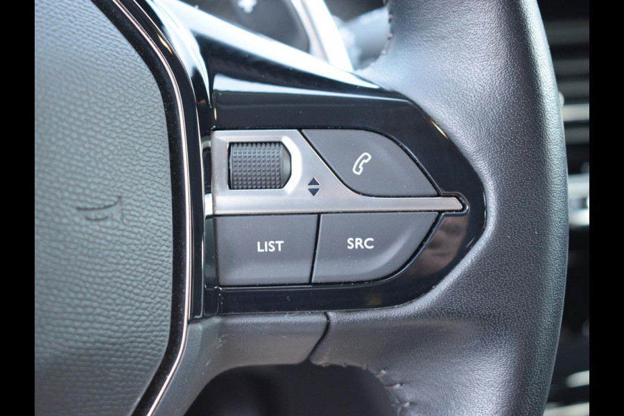 Peugeot 208 1.2 PureTech Allure 100 PK | AUTOMAAT | PANORAMADAK | NAVI | CLIMATE CONTROL | CRUISE CONTROL | 33.562 KM