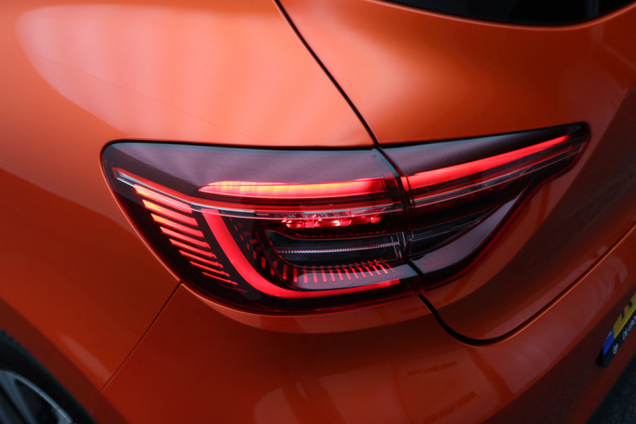 Renault Clio 1.6 E-Tech Hybrid 145 Evolution Airco, Camera, Apple Carplay, Cruise, Elektrisch Pakket, LED, PDC, 16''