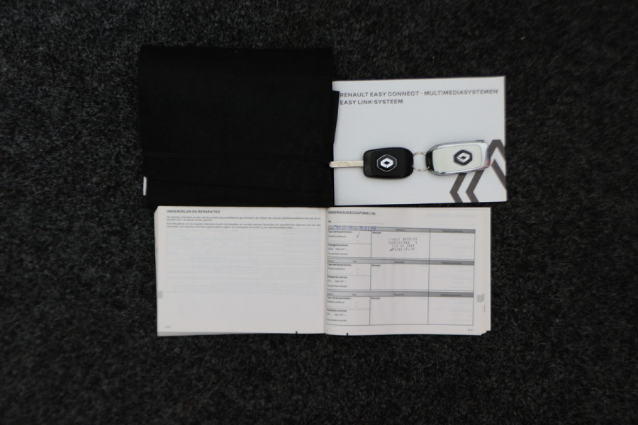 Renault Clio 1.6 E-Tech Hybrid 145 Evolution Airco, Camera, Apple Carplay, Cruise, Elektrisch Pakket, LED, PDC, 16''