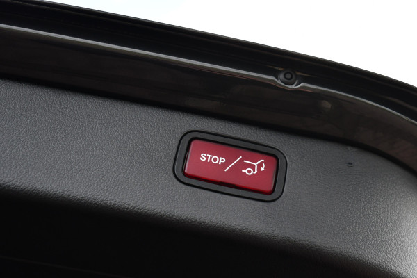 Mercedes-Benz C-Klasse Estate 300 e AMG Pano 360-camera Night-pakket