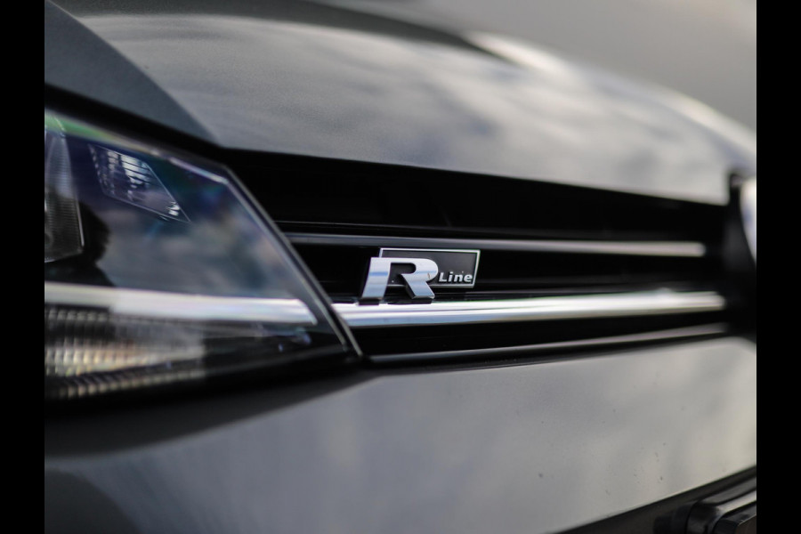 Volkswagen GOLF Variant 1.5 TSI Highline Business R -Line | Keyless | Massage | Trekhaak | Stoelverw. | PDC