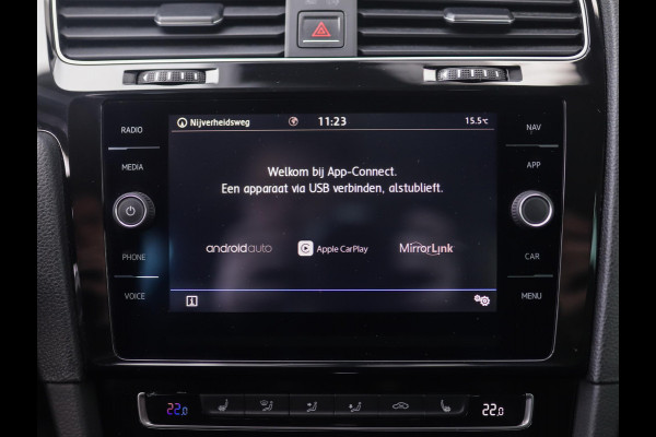 Volkswagen GOLF Variant 1.5 TSI Highline Business R -Line | Keyless | Massage | Trekhaak | Stoelverw. | PDC