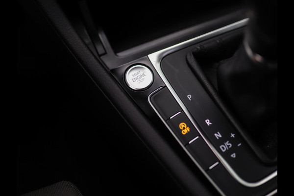 Volkswagen GOLF Variant 1.5 TSI Highline Business R -Line | Keyless | Massage | Trekhaak | Stoelverw. | PDC