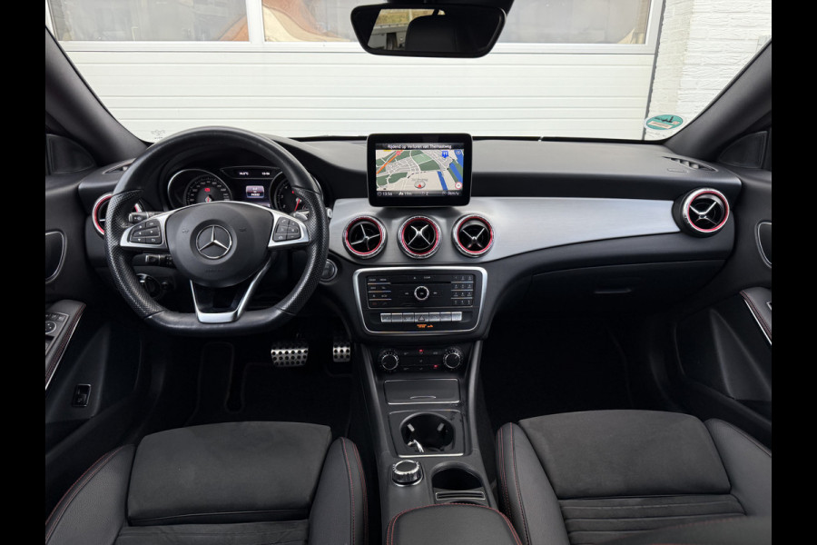 Mercedes-Benz CLA-Klasse Shooting Brake 220 4MATIC AMG-Line | Navi | CarPlay | Night Pakket | Elek. Achterklep | 18 inch