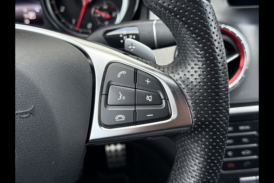 Mercedes-Benz CLA-Klasse Shooting Brake 220 4MATIC AMG-Line | Navi | CarPlay | Night Pakket | Elek. Achterklep | 18 inch