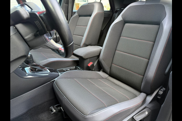 Volkswagen T-Roc 1.5 TSI Sport - Automaat - Pano/schuifdak - Navi - Parkeerhulp