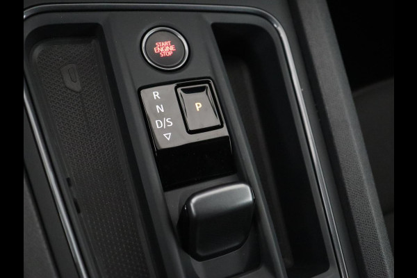 CUPRA Formentor 1.4 eHybrid VZ | 245pk | Stoelverwarming | Camera | Adaptive cruise | Sfeerverlichting | Navigatie | Keyless | 19'' | Stuurverwarming | Full LED | Sportstoelen | PHEV | Plug In