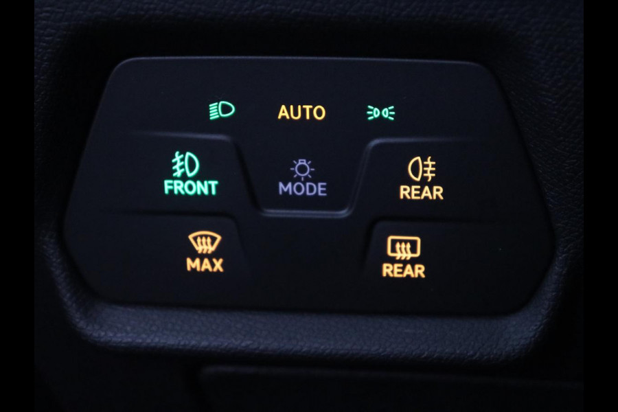 CUPRA Formentor 1.4 eHybrid VZ | 245pk | Stoelverwarming | Camera | Adaptive cruise | Sfeerverlichting | Navigatie | Keyless | 19'' | Stuurverwarming | Full LED | Sportstoelen | PHEV | Plug In