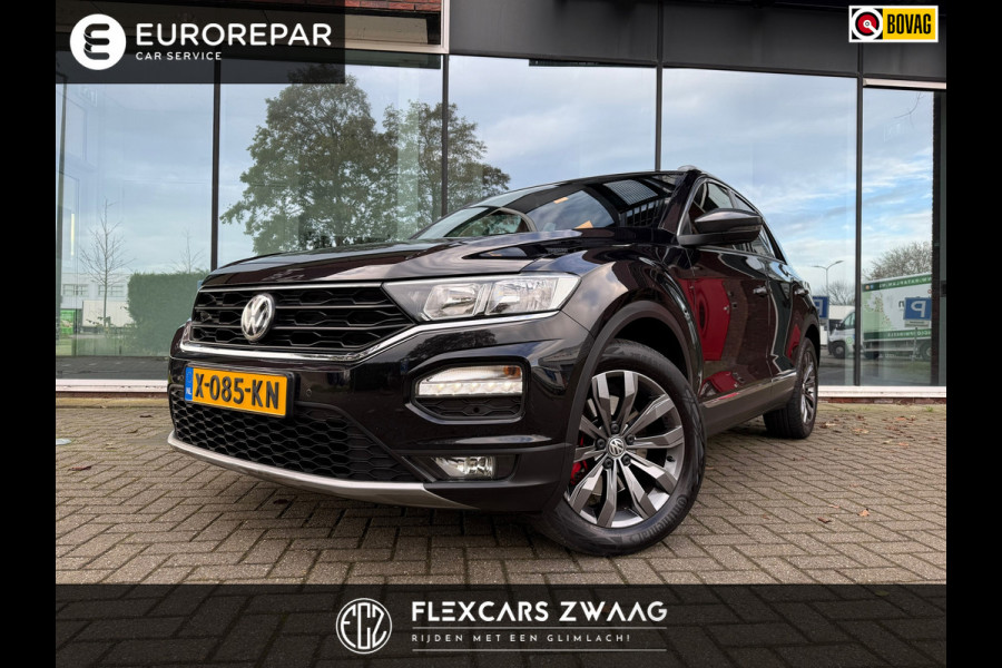 Volkswagen T-Roc 1.5 TSI Sport - Automaat - Pano/schuifdak - Navi - Parkeerhulp