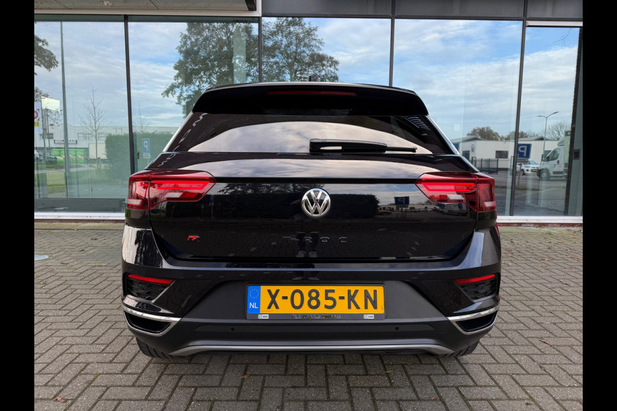 Volkswagen T-Roc 1.5 TSI Sport - Automaat - Pano/schuifdak - Navi - Parkeerhulp