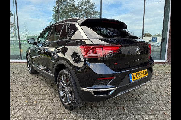 Volkswagen T-Roc 1.5 TSI Sport - Automaat - Pano/schuifdak - Navi - Parkeerhulp