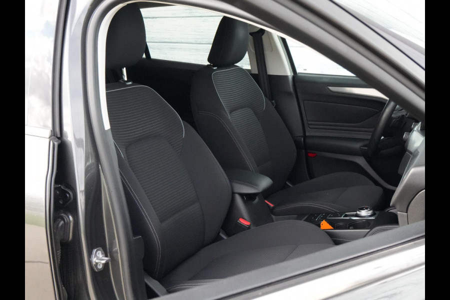 Ford FOCUS Wagon 1.0 EcoBoost Titanium Business Cam Carplay