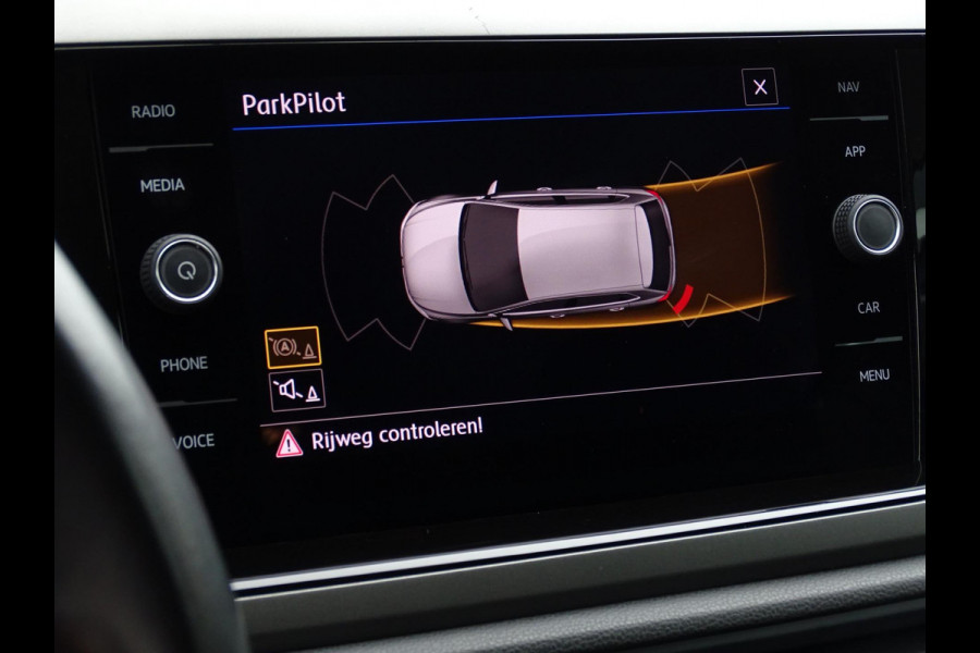 Volkswagen Polo 1.0 TSI Parkeersensor Carplay Navi Adapt Cru